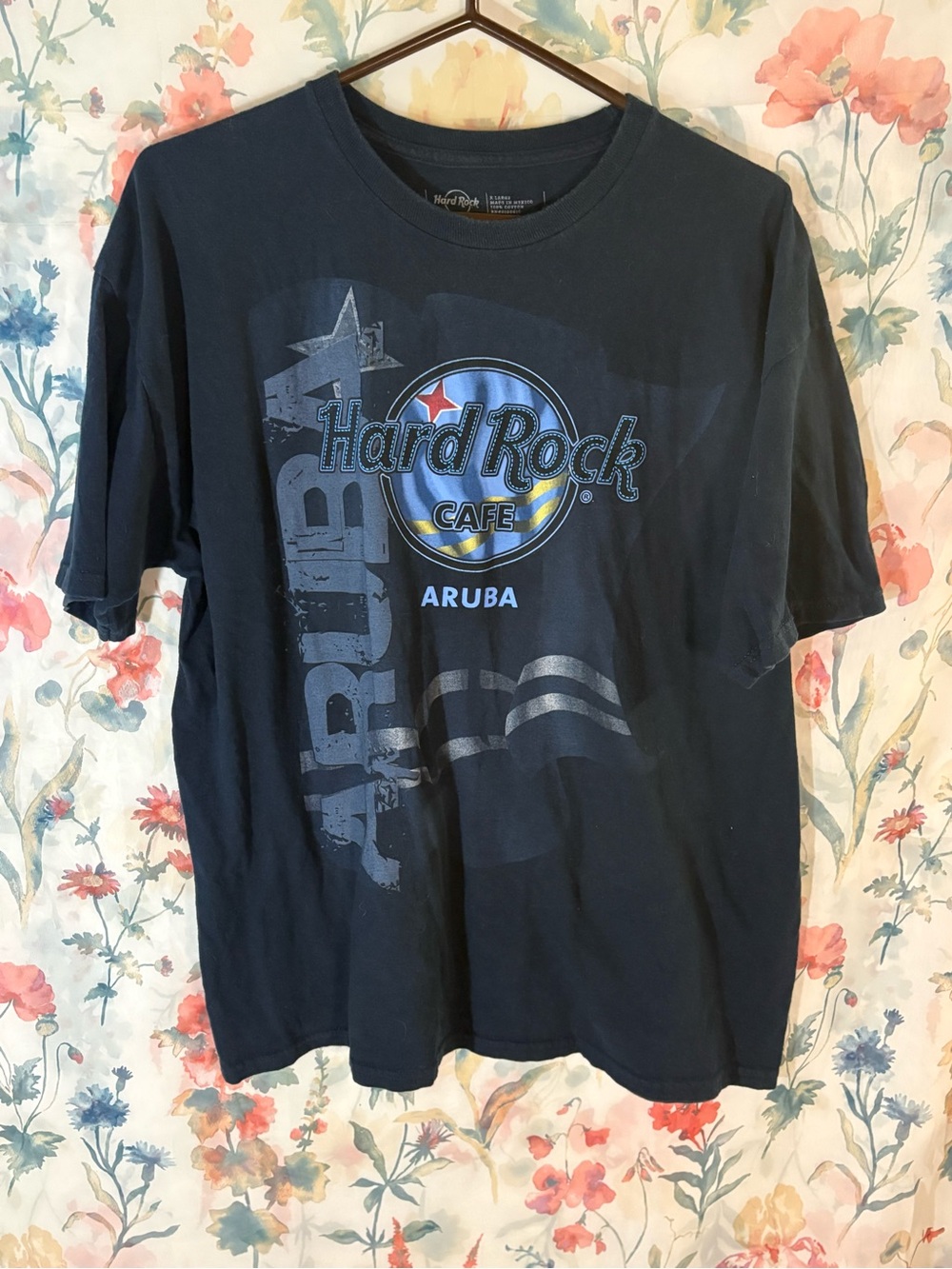Vintage Hard Rock Cafe Aruba Navy Graphic Tee